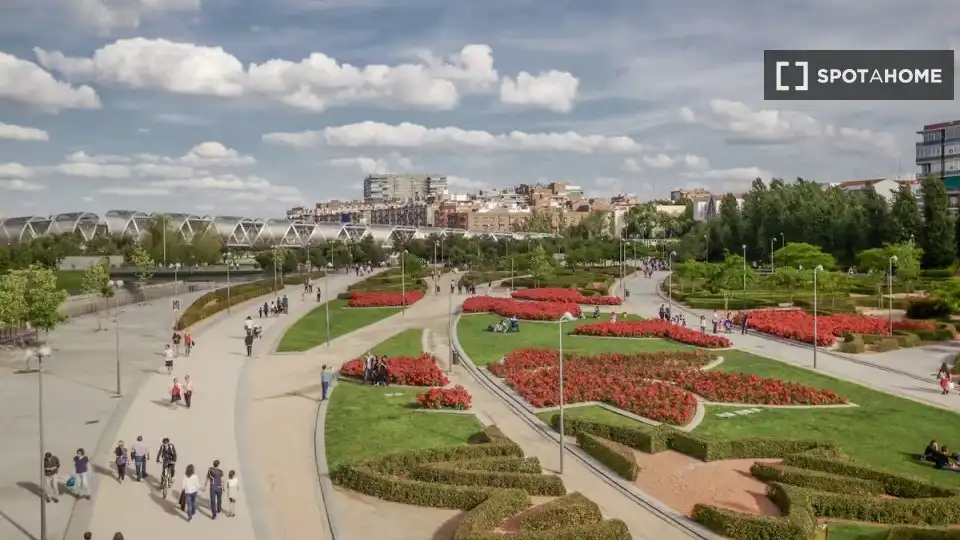 Exterior view of Flat for rent in Madrid  with Air Conditioner, Heating and Furnished