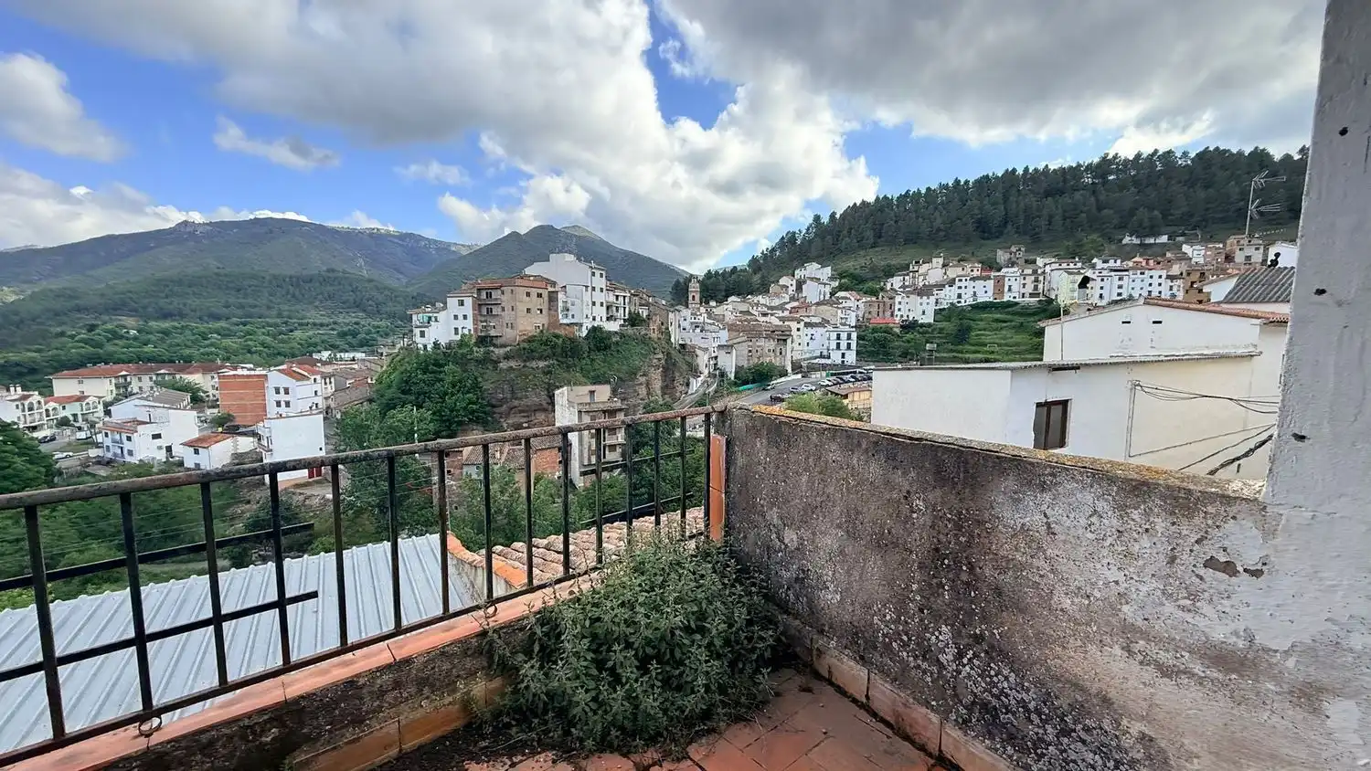 Exterior view of Houses for sale in Montán  with Storage room