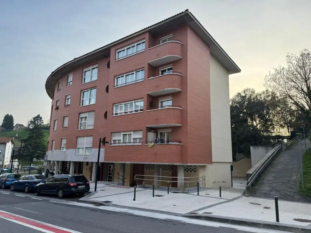 Local commercial à vendre à Zizurkil