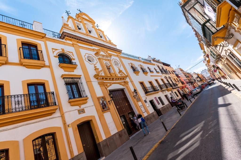 Vista exterior de Casa adosada en venda en  Sevilla Capital