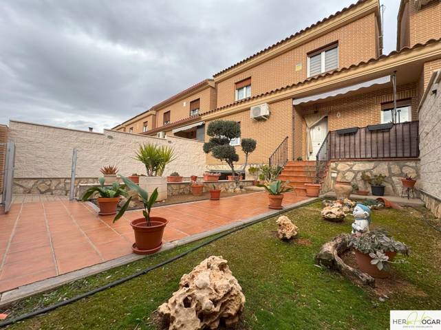 Casa-chalet en Venta en Nambroca