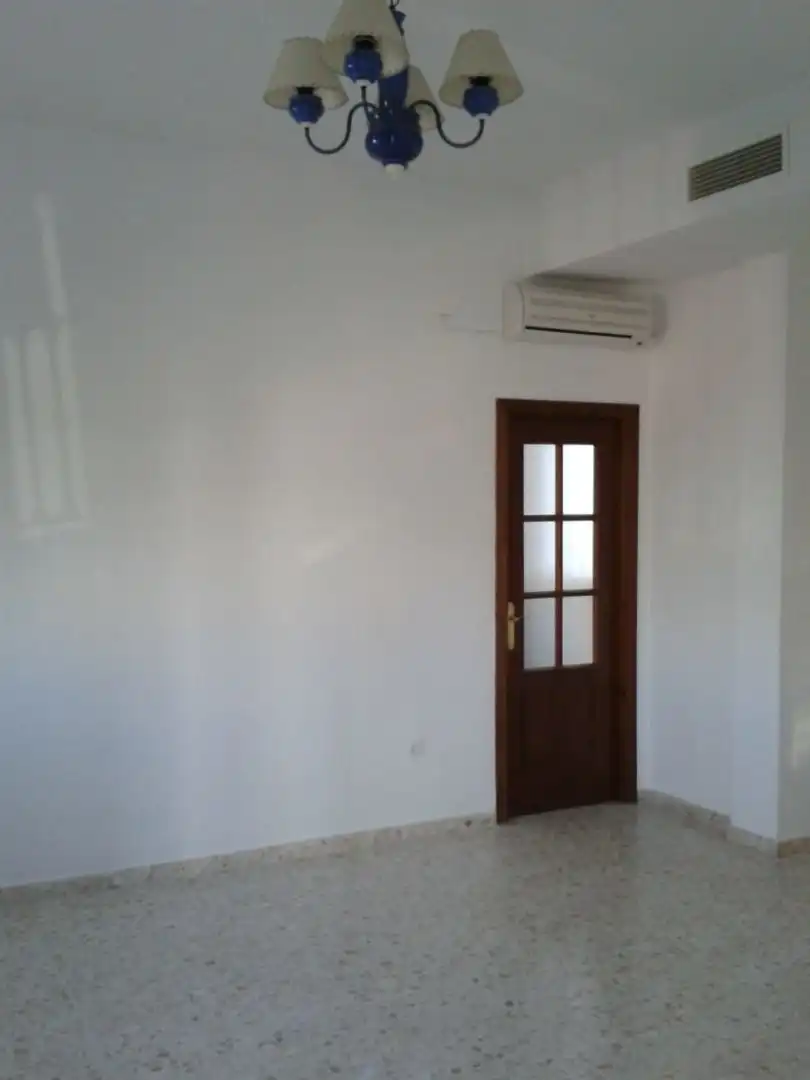 Piso en venta en Calle Rosa, La Algaba