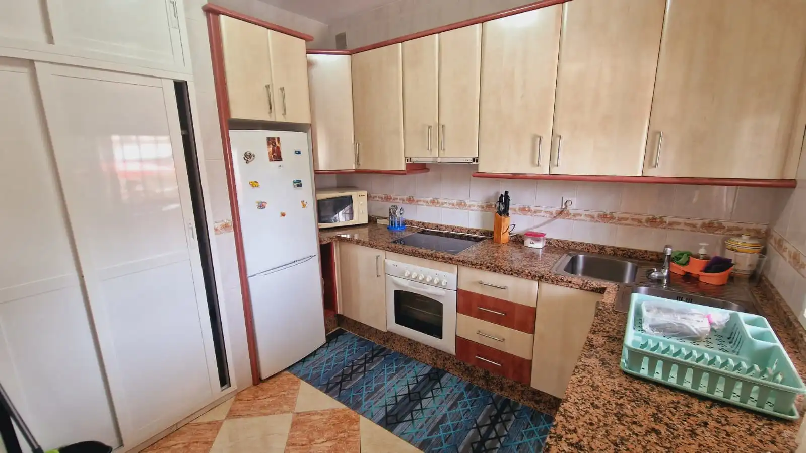 Cuina de Casa o xalet en venda en Córdoba amb Aire condicionat, Calefacció i Jardí privat