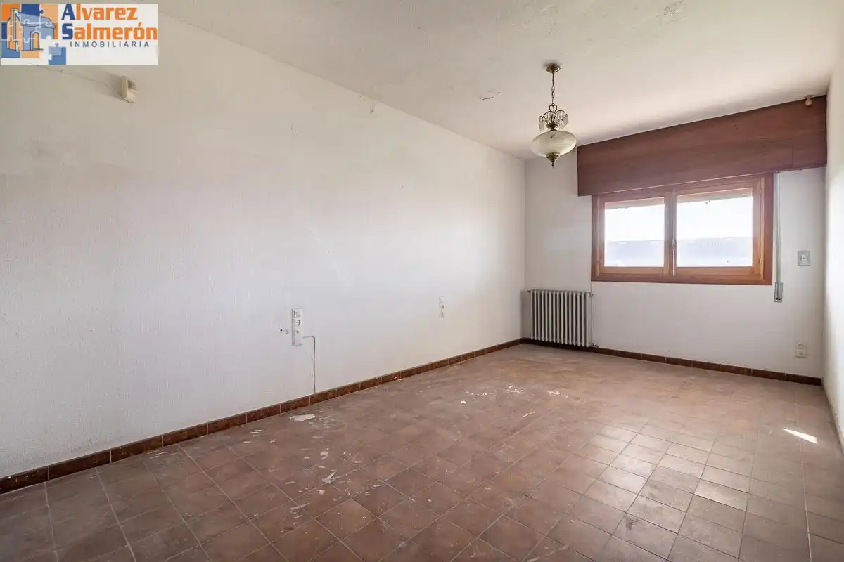 Casa rústica amb piscina en venda a Santa Fe, imagen 19