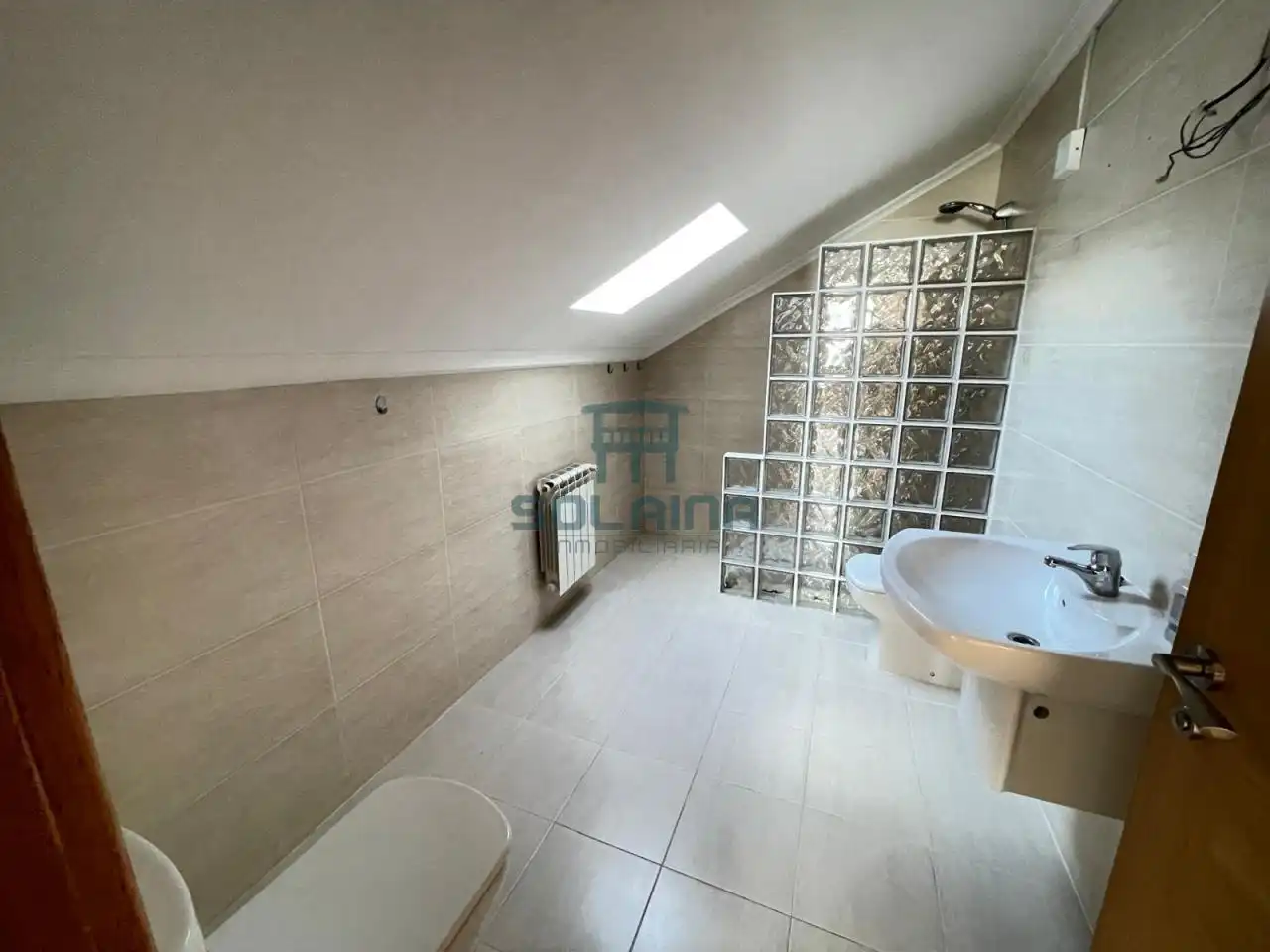 Bathroom of Houses for sale in Vilamarín, Ourense