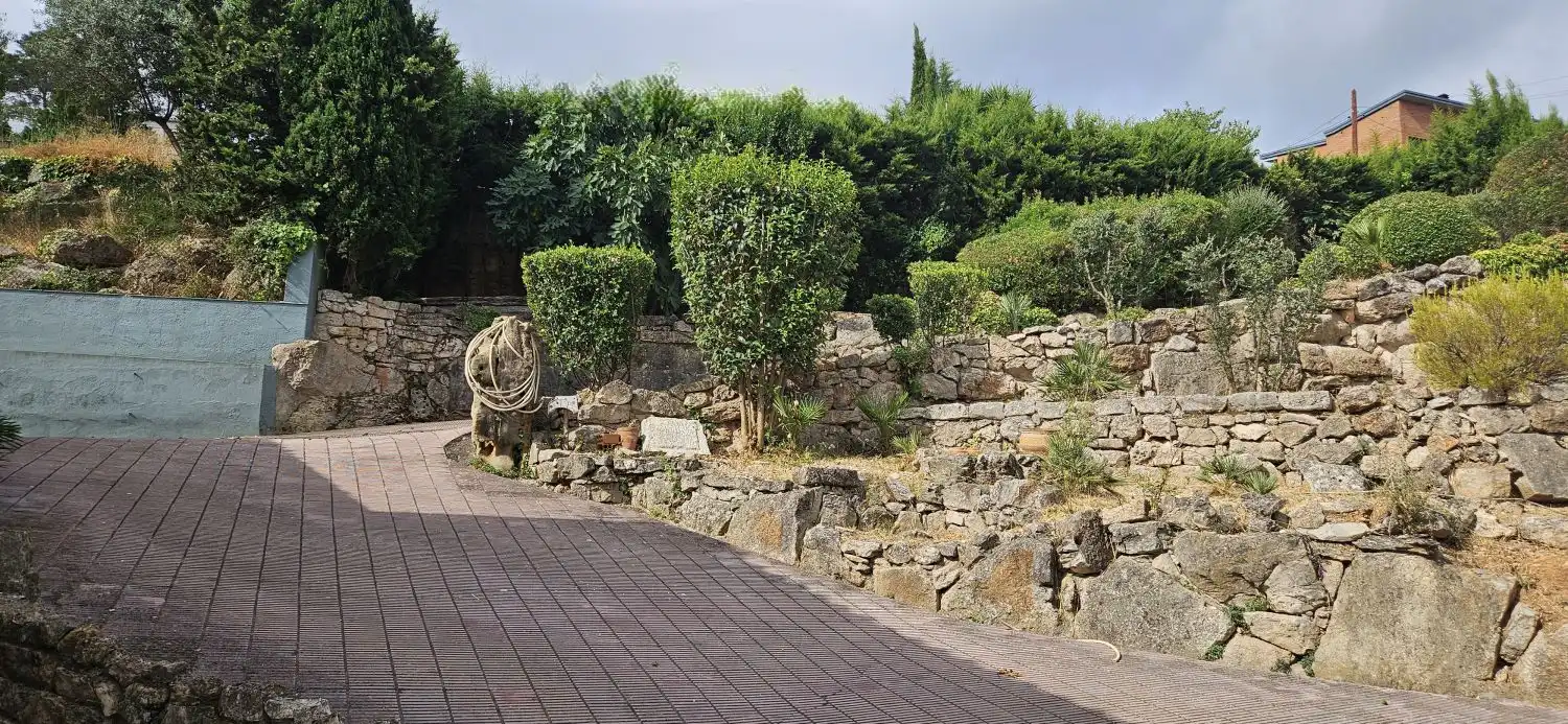 Jardí de Casa o xalet en venda en Corbera de Llobregat amb Aire condicionat i Calefacció