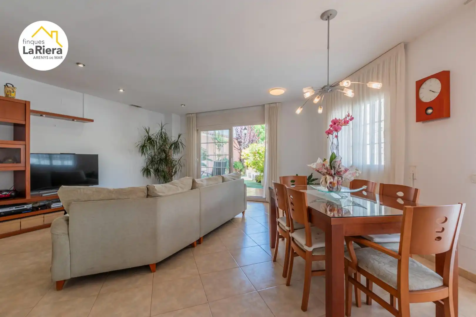 Living room of Houses for sale in Arenys de Munt  with Heating, Private garden and Terrace
