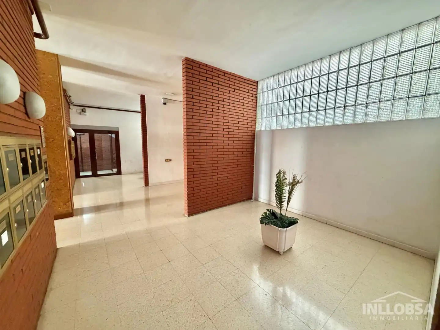 Piso en venta en Manresa con Calefacción, Trastero y Balcón