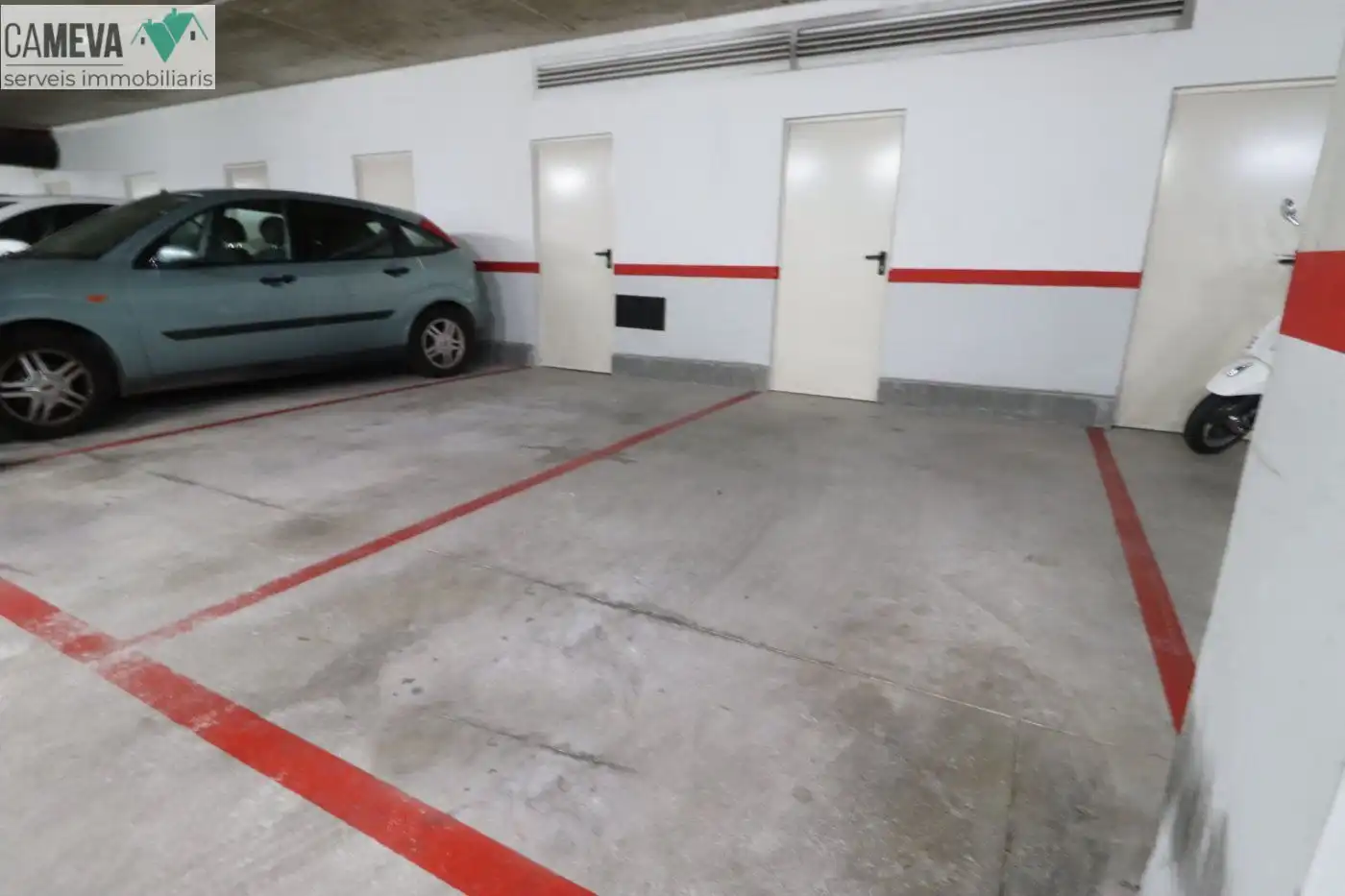Parkplatz von Wohnung zum Verkauf in Barberà del Vallès mit Klimaanlage, Heizung und Privatgarten