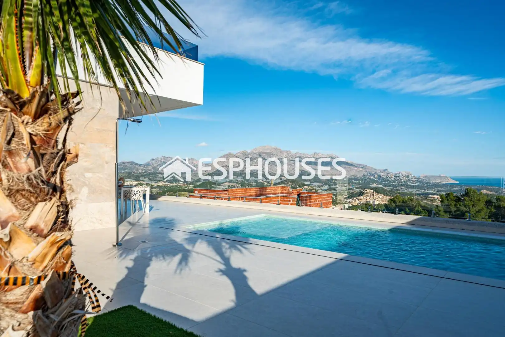 Casa con terrazza in vendita a Casco urbano