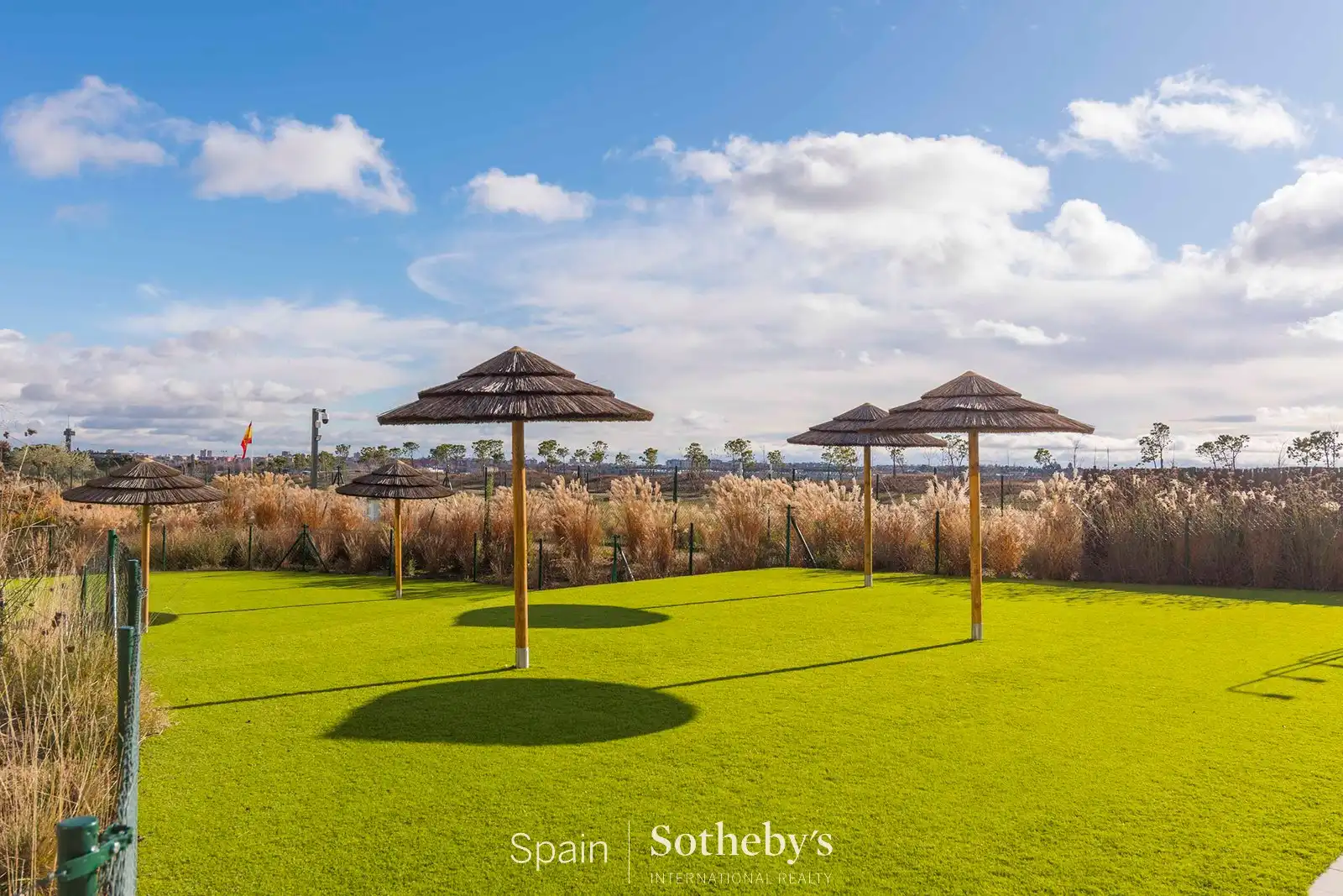 Terrassa de Apartament de lloguer en Pozuelo de Alarcón amb Aire condicionat, Calefacció i Jardí privat