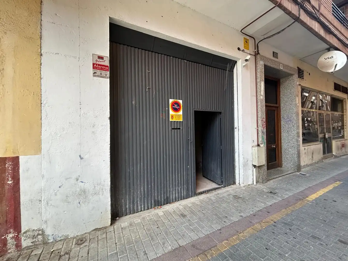 Außenansicht von Fabrikhallen zum Verkauf in Talavera de la Reina