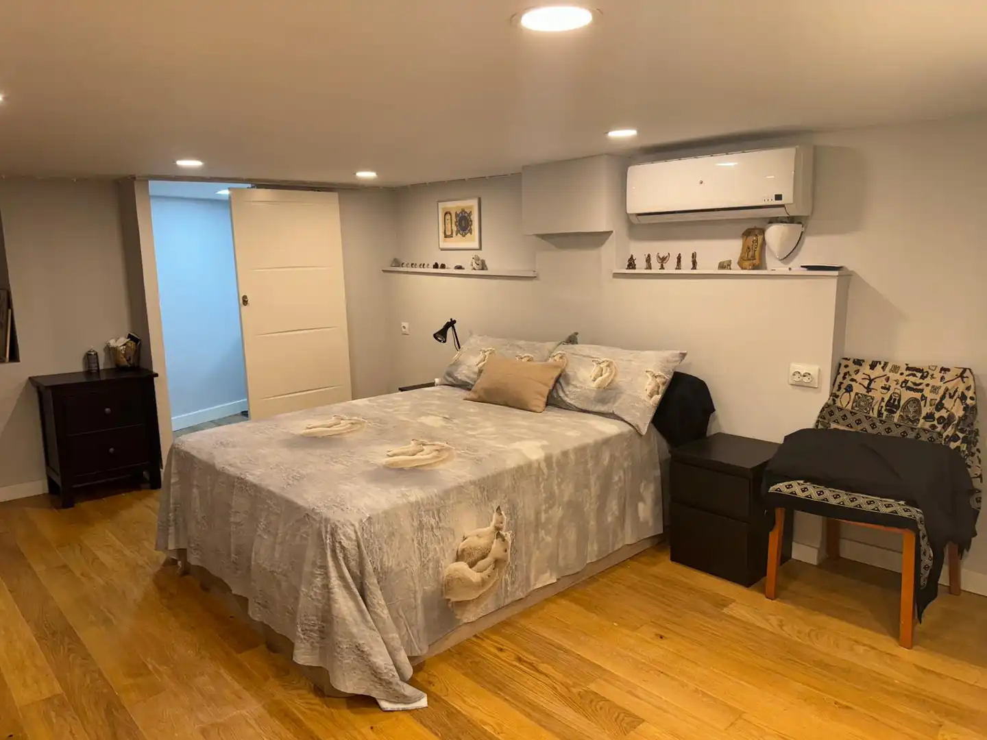 Habitación de Planta baja en venta en L'Hospitalet de Llobregat con Aire acondicionado
