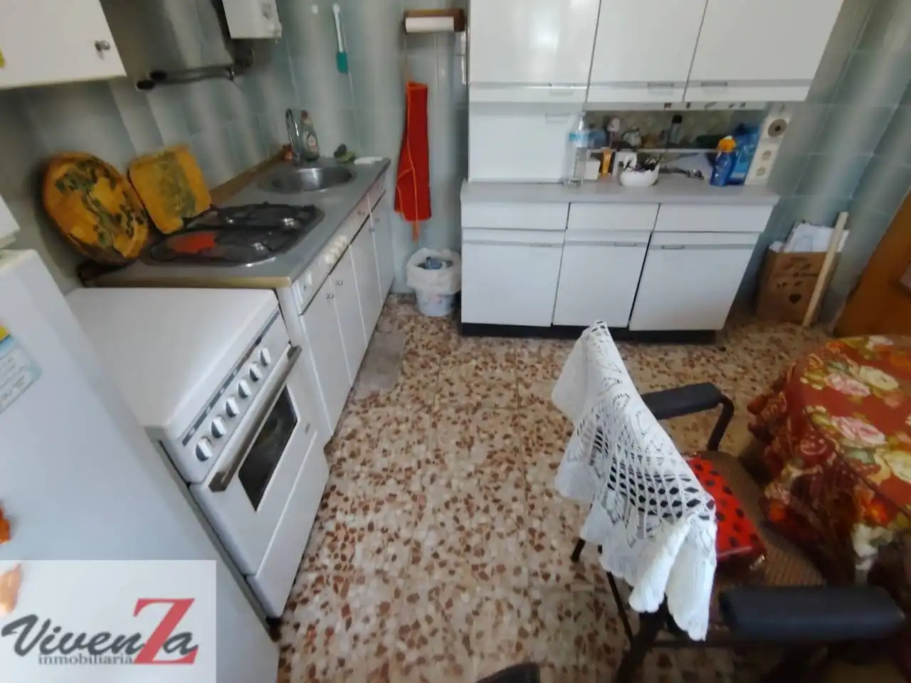 Cuina de Casa o xalet en venda en Zamora Capital  amb Calefacció, Jardí privat i Terrassa