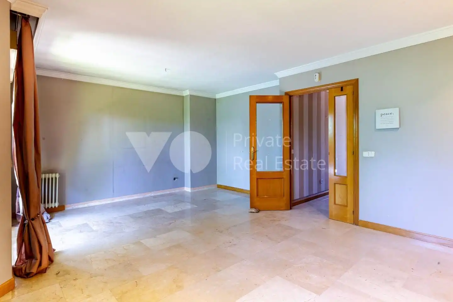 Sala de estar de Casa adosada en venta en Las Rozas de Madrid con Aire acondicionado, Calefacción y Jardín privado