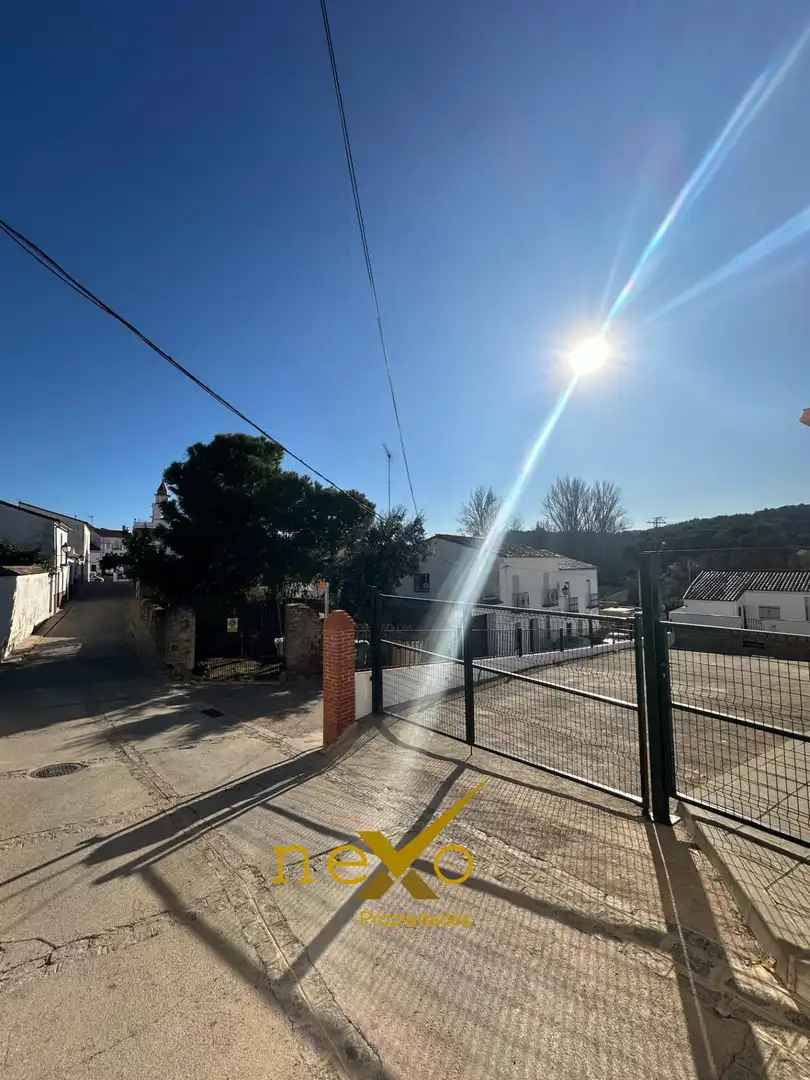 Vista exterior de Casa o xalet en venda en San Nicolás del Puerto