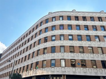 Office space with lift to rent in Avenida Madariaga 1
