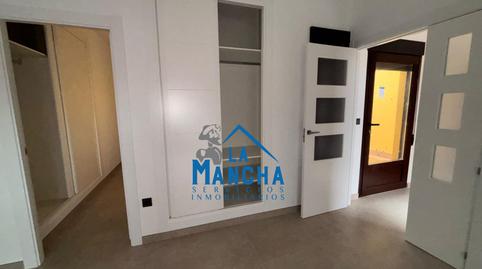 Foto 3 de Casa adosada en venta en La Gineta, Albacete