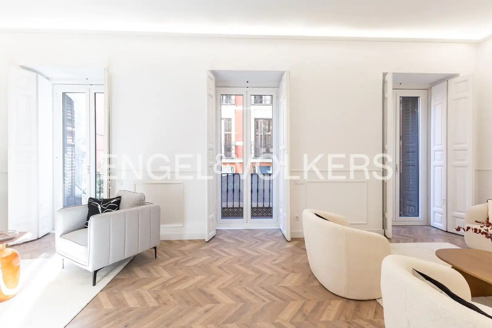 Exterior view of Flat for sale in  Madrid Capital  with Air Conditioner, Heating and Parquet flooring