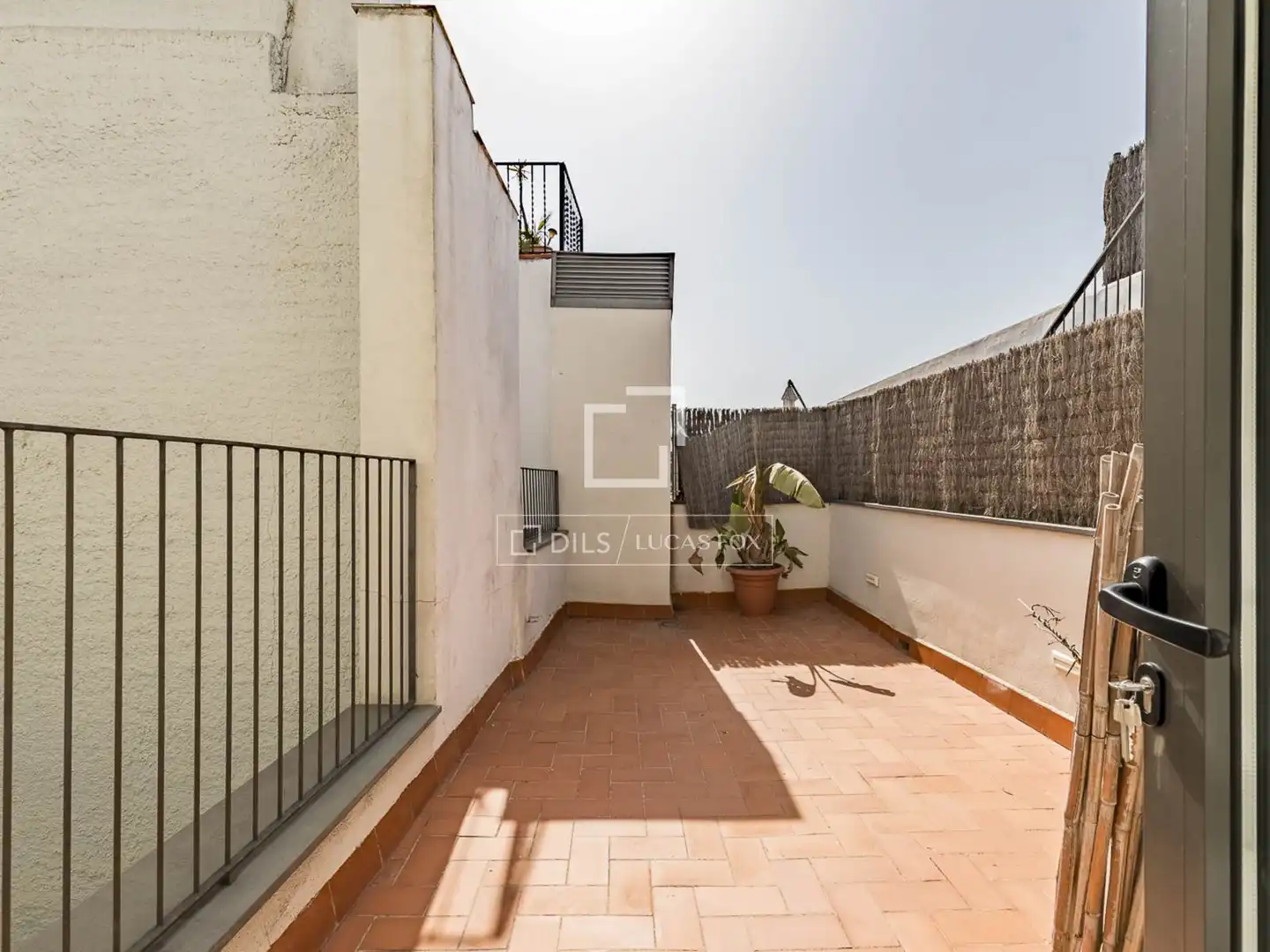 Terrassa de Pis en venda en Barcelona amb Aire condicionat, Calefacció i Jardí privat
