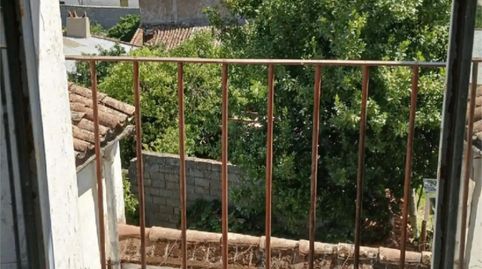 Foto 2 de Casa adosada en venta en Travesía Fuente del Castaño, 59, Alcuéscar, Cáceres