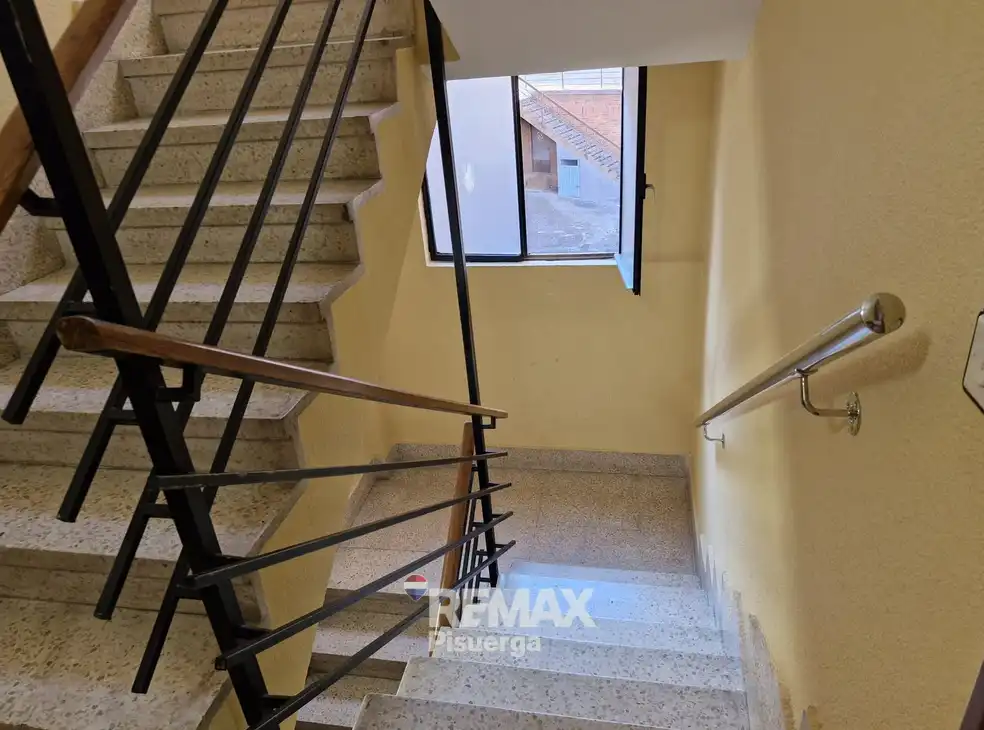 Piso en venta en Benavente con Terraza y Balcón