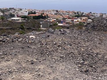 Rustikales Grundstück zum Verkauf in Guía de Isora, Spain