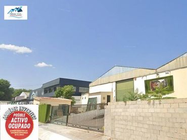Industrial building for sale in Plaza Cotes Baixes A