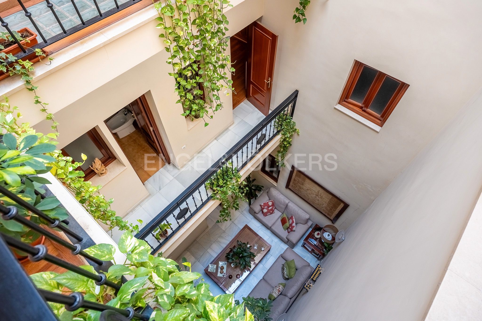 Terrassa de Casa o xalet en venda en  Sevilla Capital amb Aire condicionat, Calefacció i Traster