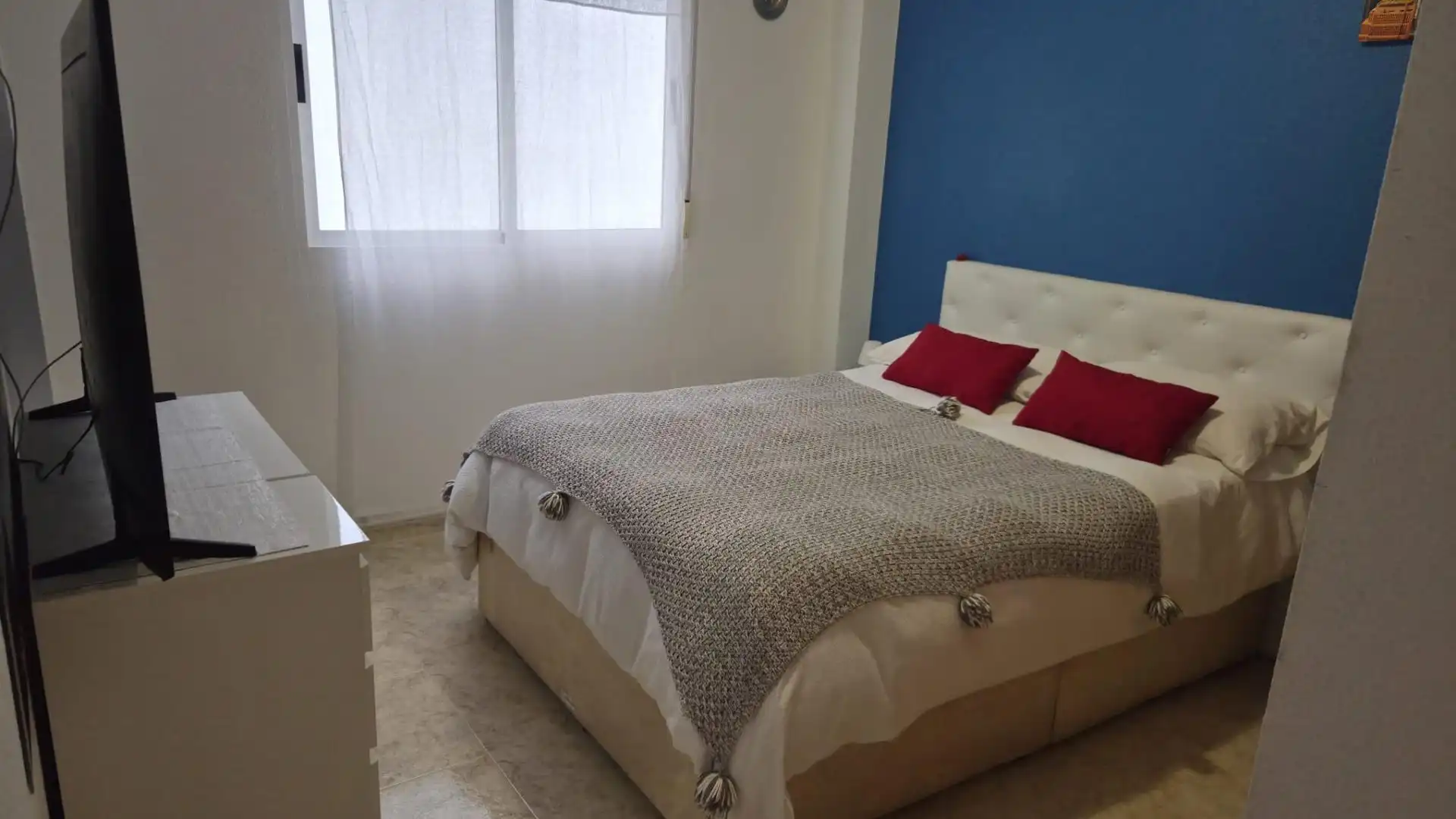 Bedroom of Attic for sale in Guardamar del Segura  with Air Conditioner, Terrace and Storage room