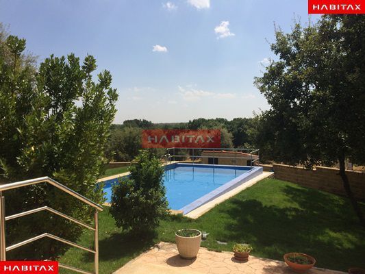 Schwimmbecken von Country house zum verkauf in El Cubo de Tierra del Vino   mit Balkon