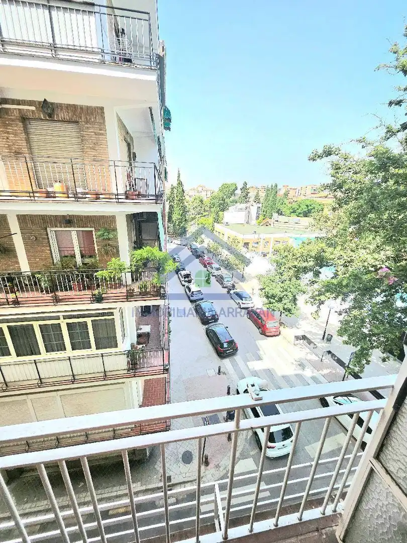 Vista exterior de Piso en venta en Granada con Terraza y Amueblado
