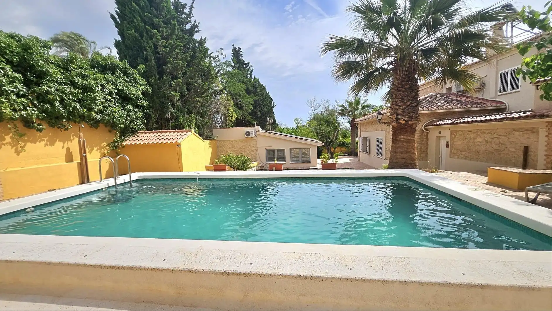 Villa con terrazza in vendita a Garbinet - Vistahermosa, imagen 2