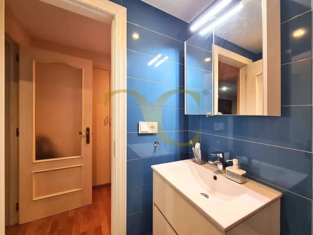 Badezimmer von Wohnung zum Verkauf in Gijón  mit Heizung, Terrasse und Abstellraum