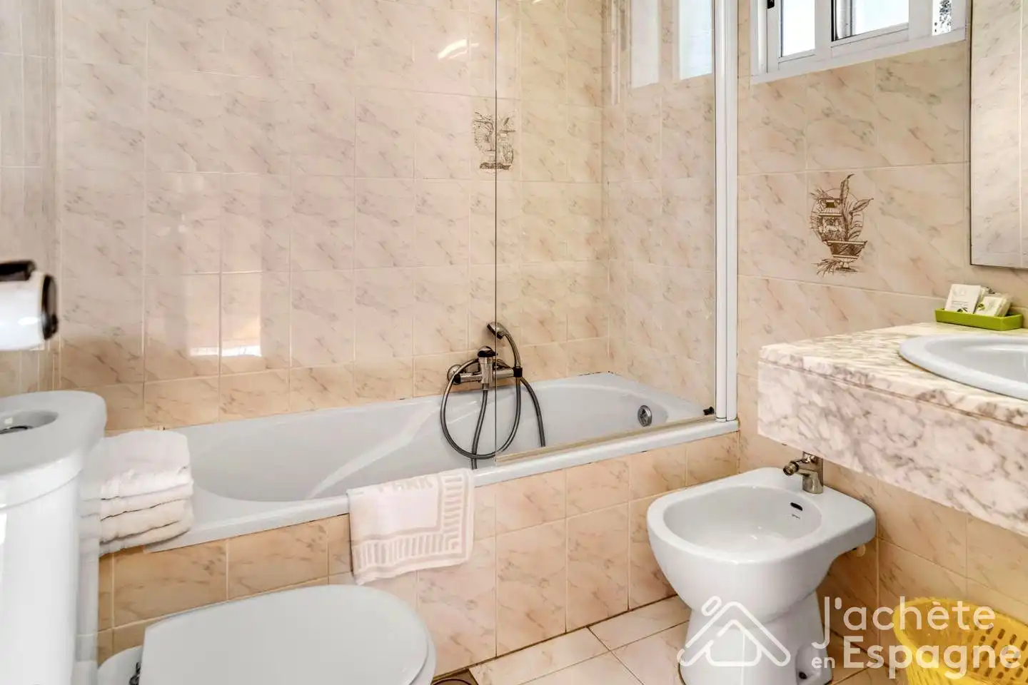 Bathroom of Buildings for sale in Vinaròs
