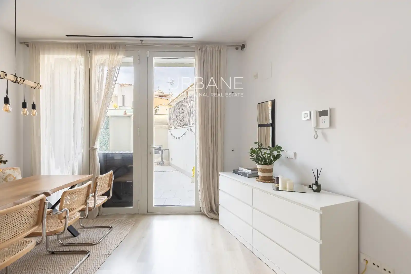 Living room of Flat for sale in Barcelona  with Air Conditioner, Heating and Terrace