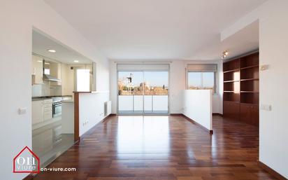 Living room of Flat for sale in Sant Cugat del Vallès  with Terrace and Balcony