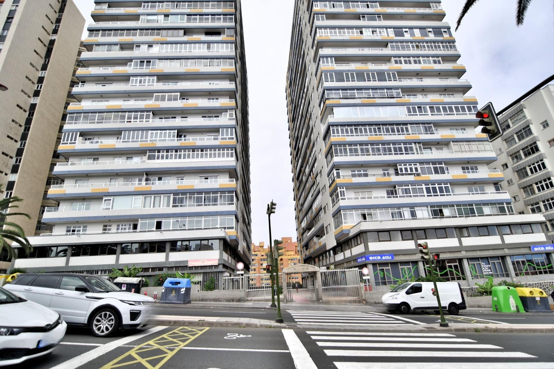 Vista exterior de Pis en venda en Las Palmas de Gran Canaria amb Balcó