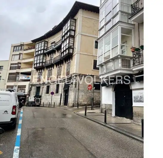 Außenansicht von Wohnung zum Verkauf in Santander mit Heizung