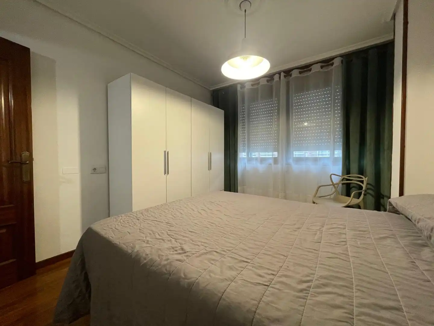Dormitori de Apartament en venda en Ferrol amb Traster, Forn i Rentadora