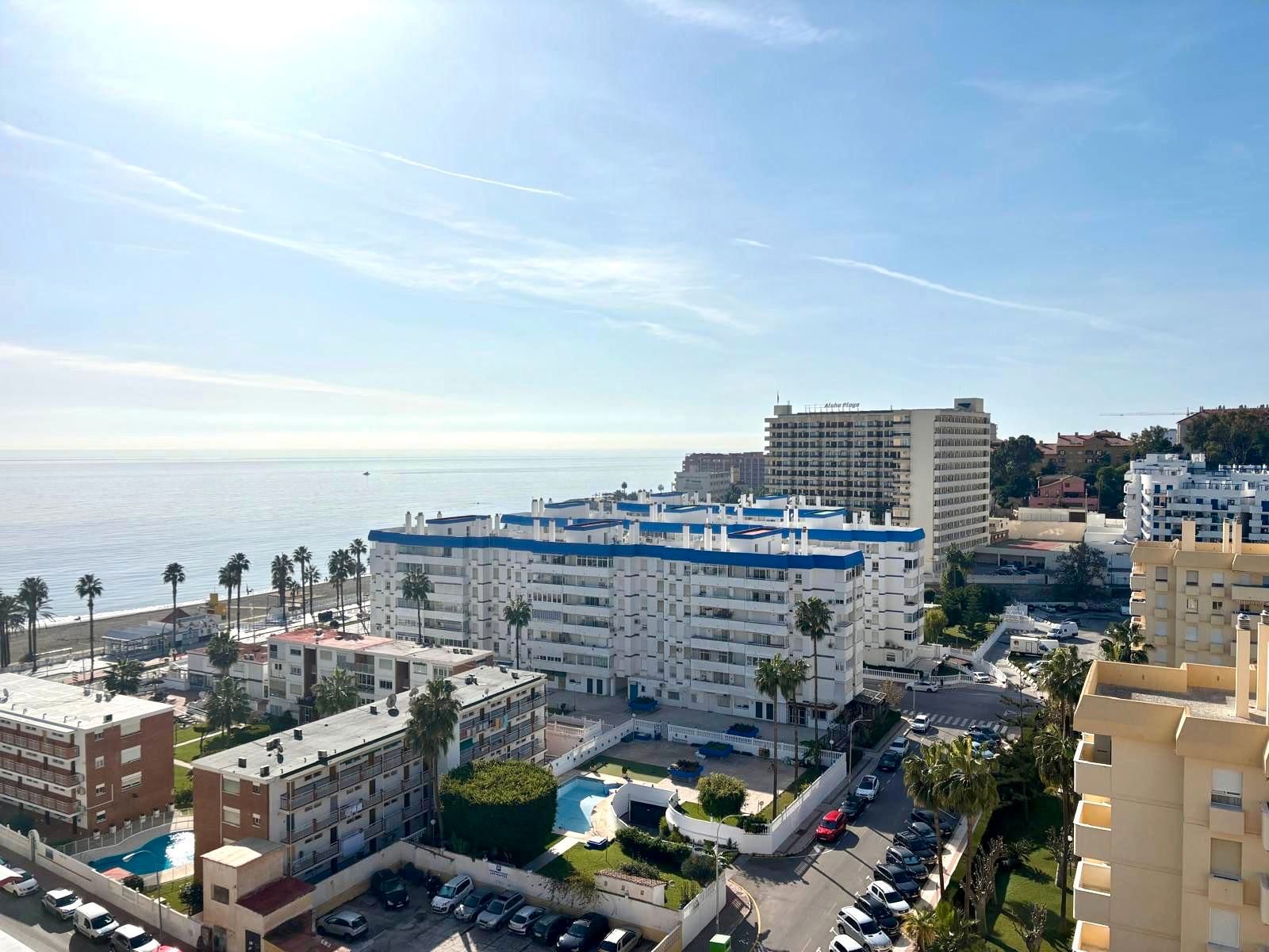Vista exterior de Estudio en venta en Benalmádena con Aire acondicionado, Terraza y Amueblado
