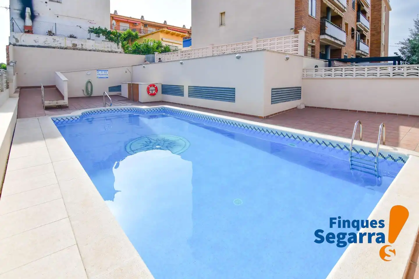 Piscina de Piso en venta en El Vendrell con Balcón y Piscina comunitaria