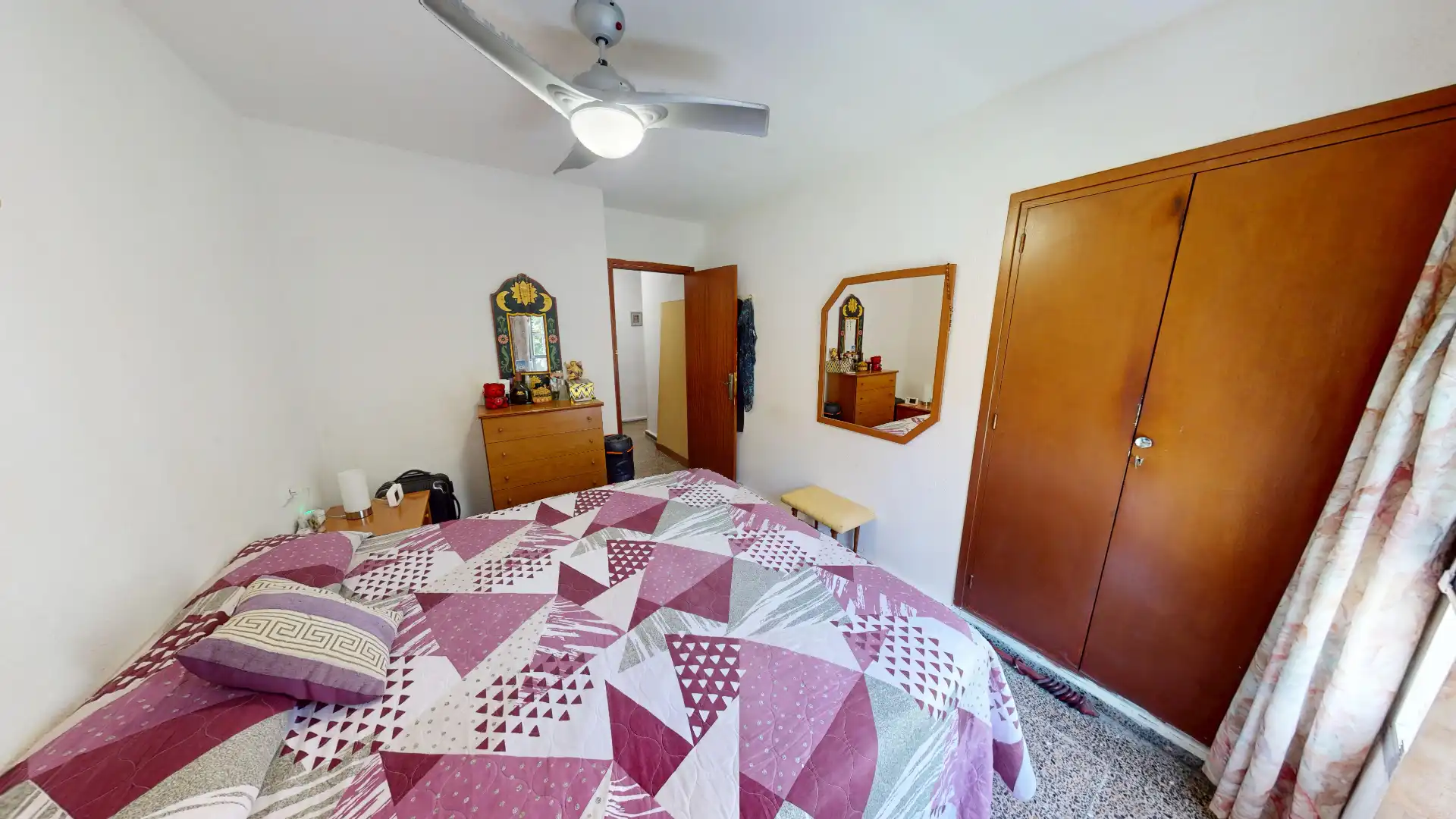 Habitación de Piso en venta en Alicante / Alacant con Terraza y Internet
