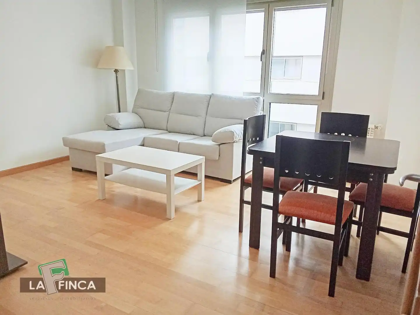 Wohnung zur Miete in VISEU, Ciudad Naranco - Prados de La Fuente