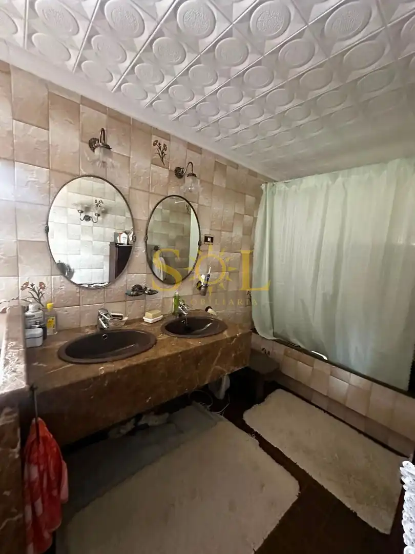 Baño de Casa o chalet en venta en Cabrillanes con Calefacción y Jardín privado