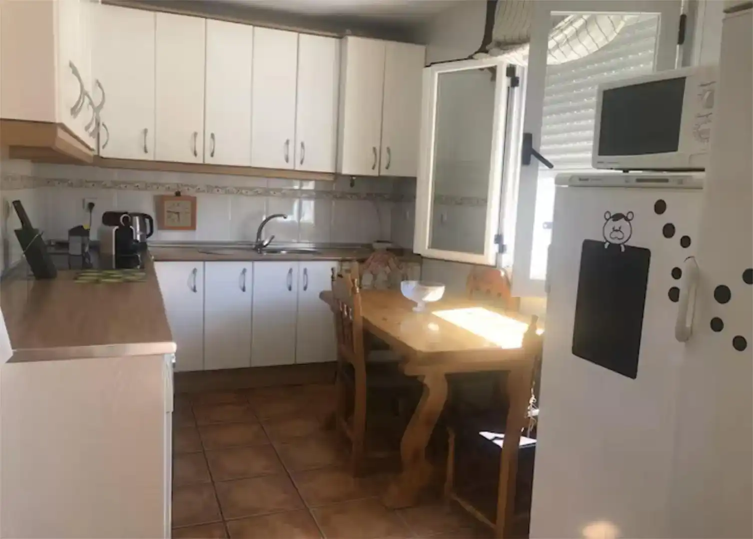 Cuina de Casa o xalet en venda en Lucillos amb Aire condicionat, Traster i Moblat