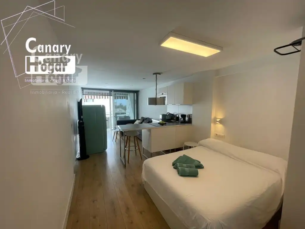 Habitación de Estudio en venta en Adeje con Aire acondicionado, Calefacción y Piscina comunitaria