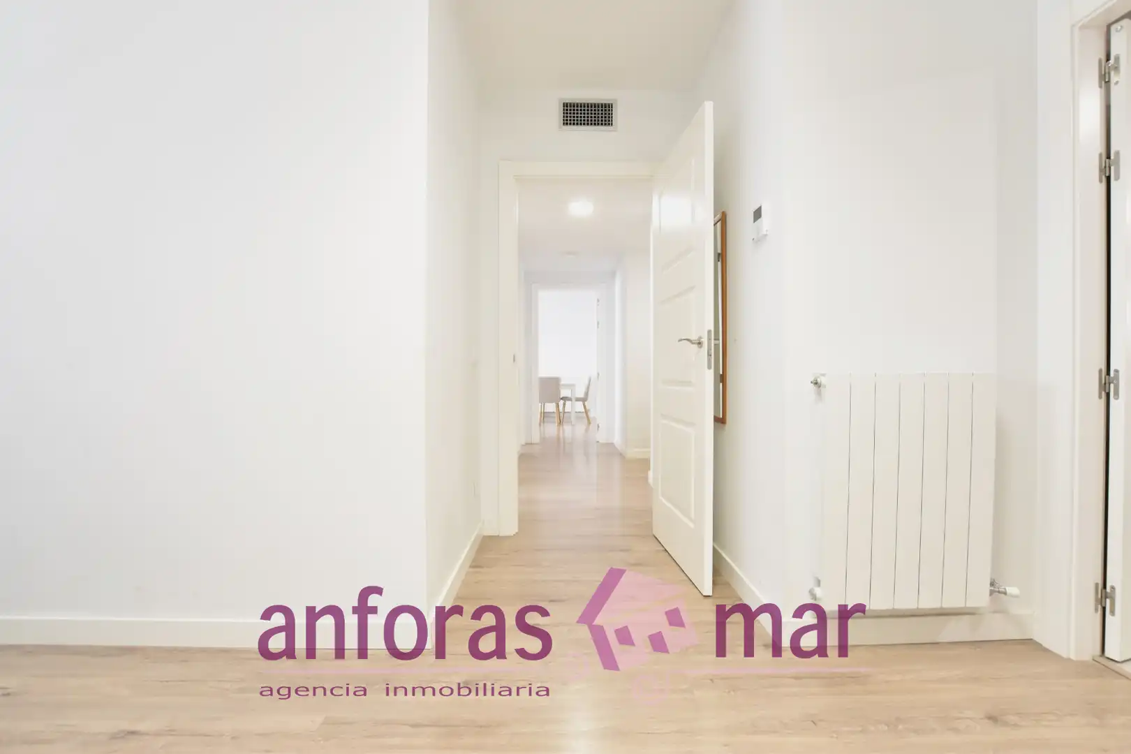 Wohnung zum Verkauf in Torredembarra mit Klimaanlage, Heizung und Terrasse