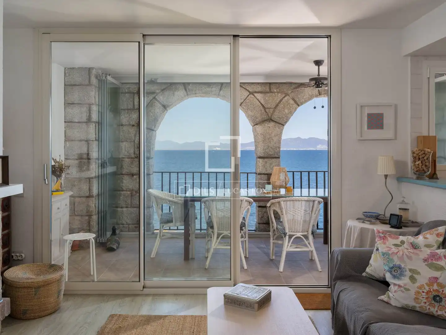 Terraza de Piso en venta en L'Escala con Calefacción, Terraza y Trastero