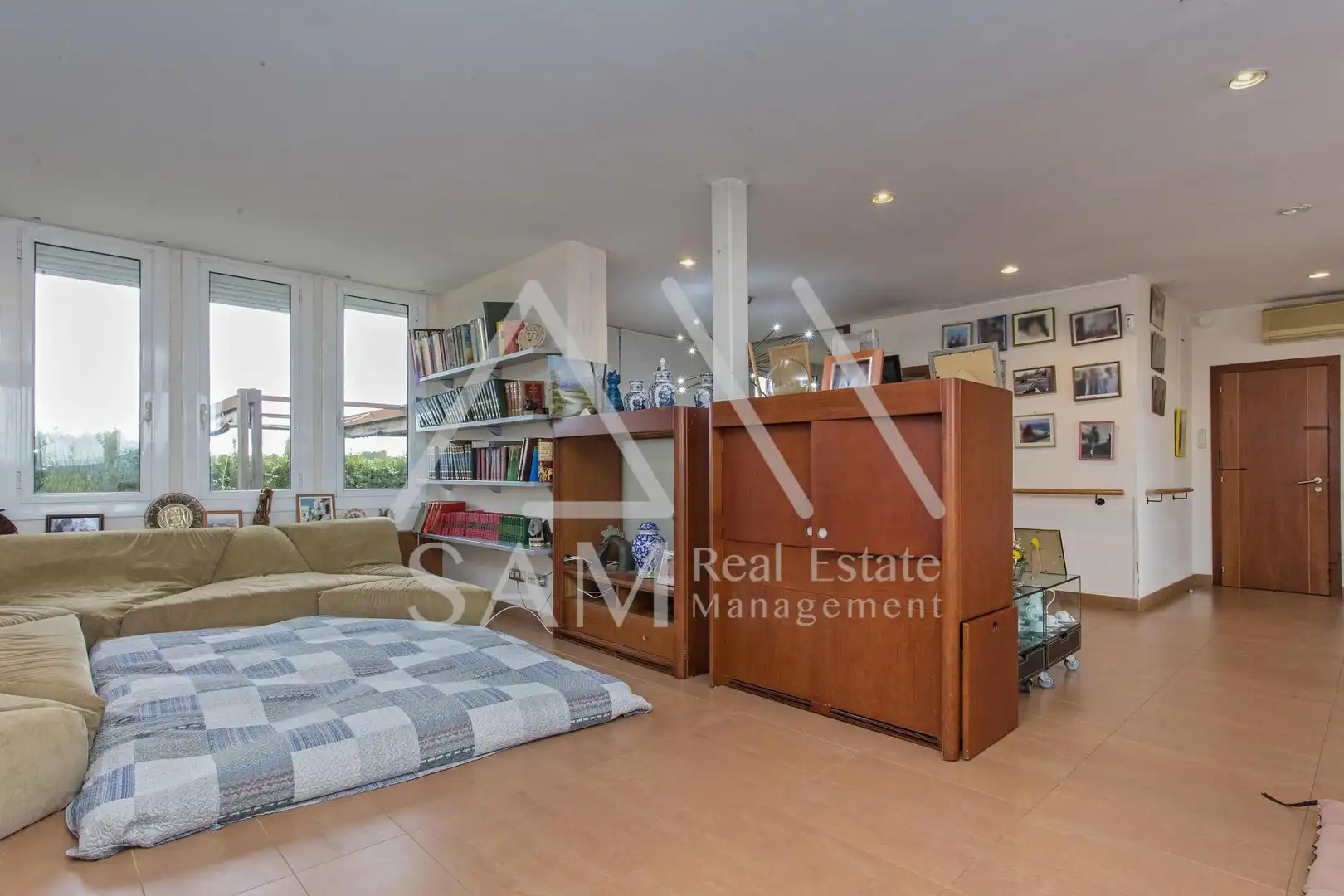 Sala de estar de Casa o chalet en venta en Lliçà d'Amunt con Calefacción, Jardín privado y Terraza